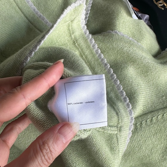 Chanel Limited Edition Sweater Green Cardigan CC Turnlock Buttons & Gray Scallop - Picture 6 of 7